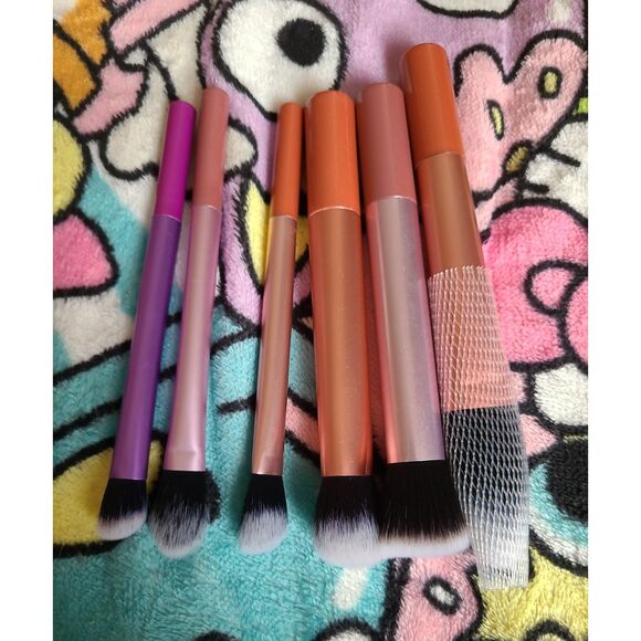 6 Regular Shiny Makeup Brushes Set Girl's Women's Gift Pack Beginner Soft Smooth - Picture 1 of 4